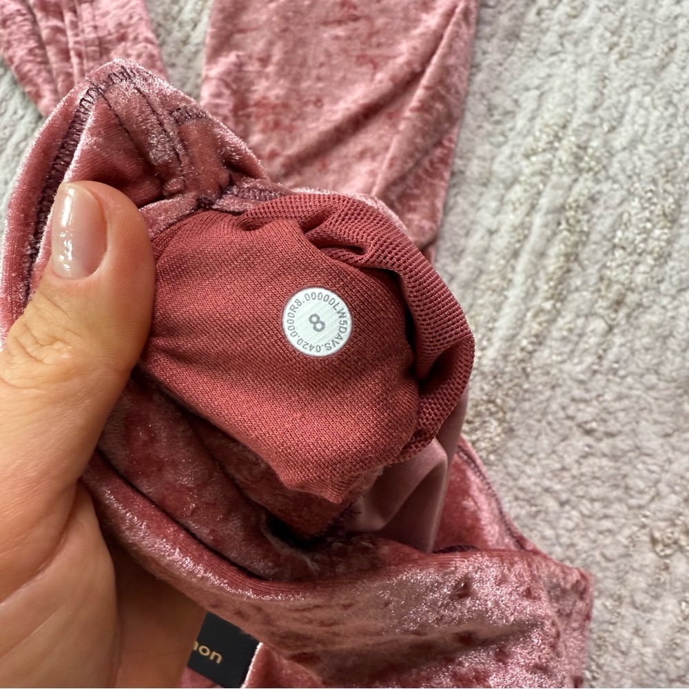 Wunder Lounge Tight 28" *Velvet Soft Cranberry - Picture 10 of 14